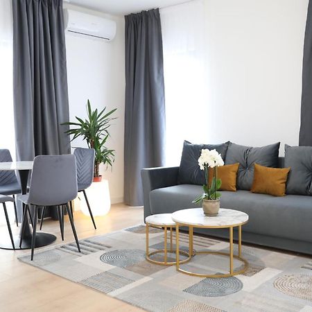 Exit Aparthotel Floreşti 外观 照片