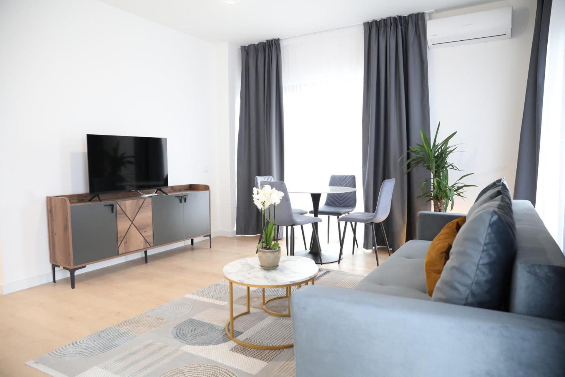 Exit Aparthotel Floreşti 外观 照片
